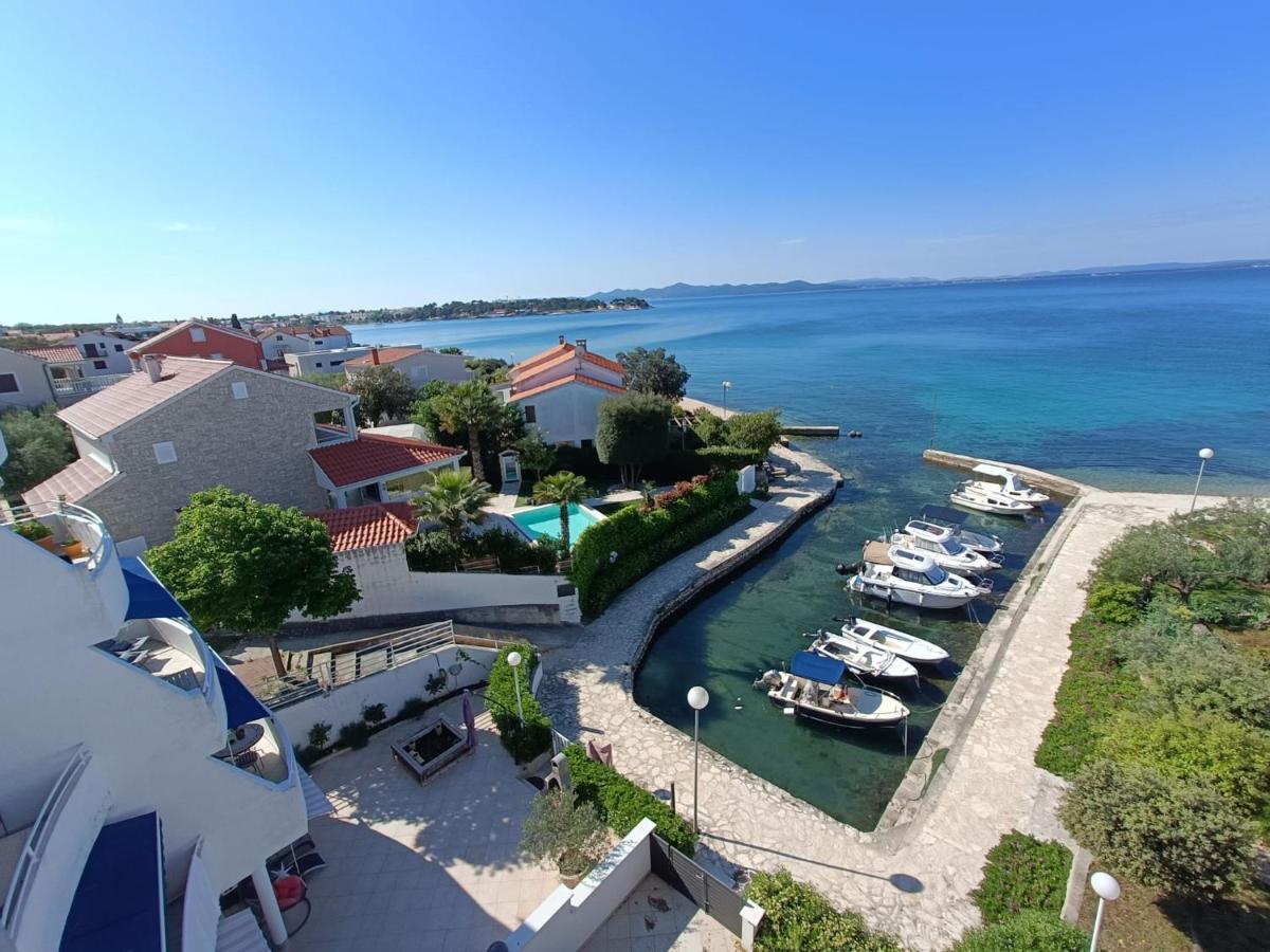 Apartmani Sollei Петркане Екстериор снимка