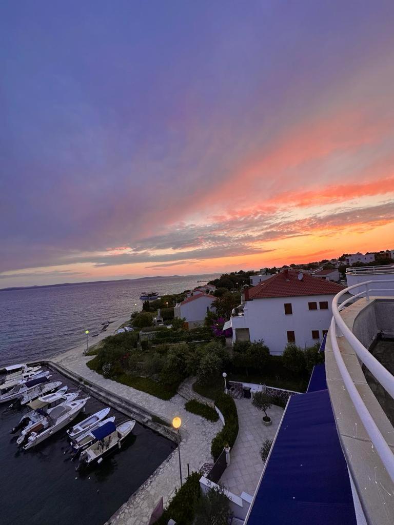 Apartmani Sollei Петркане Екстериор снимка