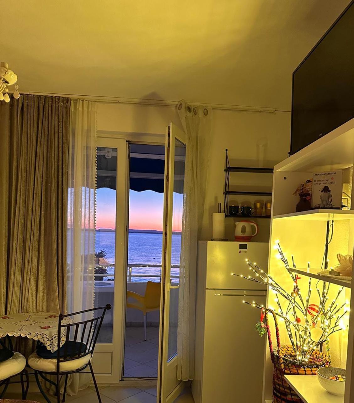 Apartmani Sollei Петркане Екстериор снимка